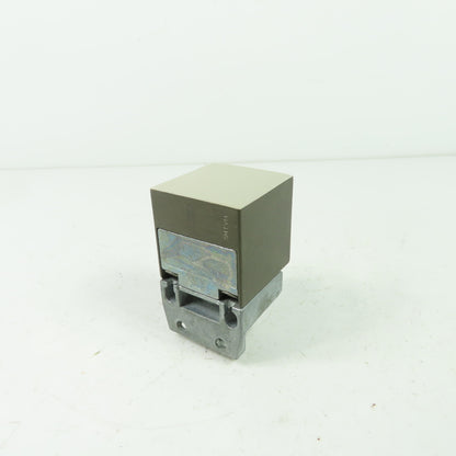 Turck BI20-CA40-ADZ30X2-B1131S34S1590W/B Inductive Proximity Switch Sensor 3-Pin