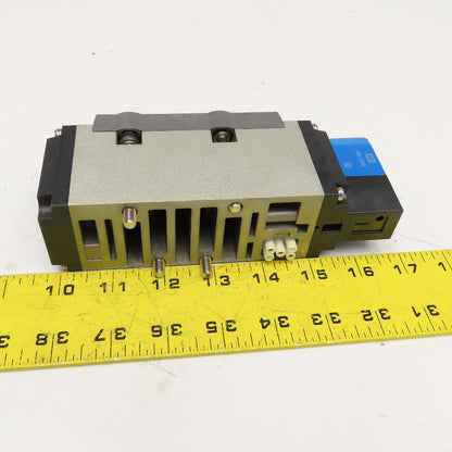 SMC VSS8-8-YZ-S-3EZ-V1 Pneumatic Directional Valve 2 Position 21-26VDC Coil