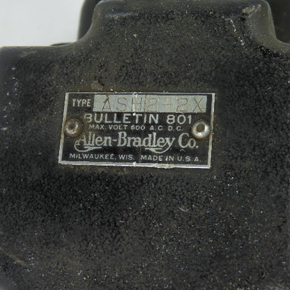 Alen Bradley ASH2-2X Bulletin 801 Heavy Duty Roller Arm Limit Switch 600VAC