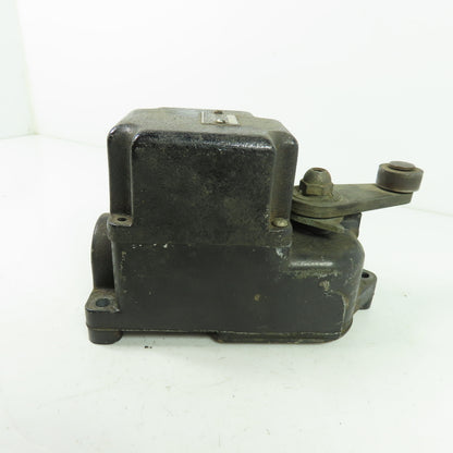 Alen Bradley ASH2-2X Bulletin 801 Heavy Duty Roller Arm Limit Switch 600VAC