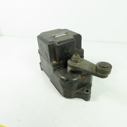 Alen Bradley ASH2-2X Bulletin 801 Heavy Duty Roller Arm Limit Switch 600VAC