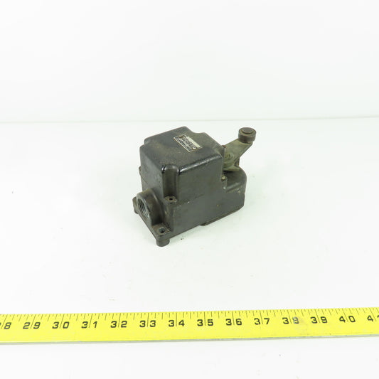 Alen Bradley ASH2-2X Bulletin 801 Heavy Duty Roller Arm Limit Switch 600VAC
