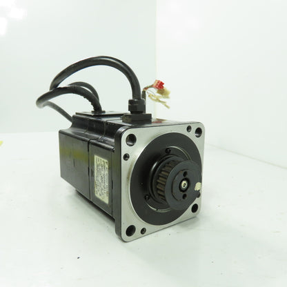 Yaskawa SGMP-02AWYR11 AC Servo Motor 200V 3000RPM 0.637Nm 2A