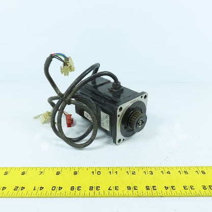 Yaskawa SGMP-02AWYR11 200W AC Servo Motor 3000RPM 200V 2.0A 0.637Nm