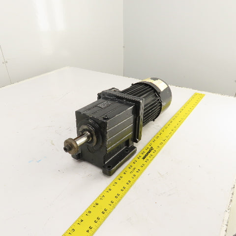 Lenze GST05-2 B VBR 080-32BR08E 0.75kW Inline Gear Motor 220/480V 3PH Tested