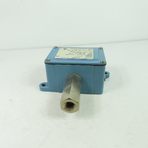 United Electric Controls J6D 12947 Pressure Switch 0-200PSI 15A 277VAC