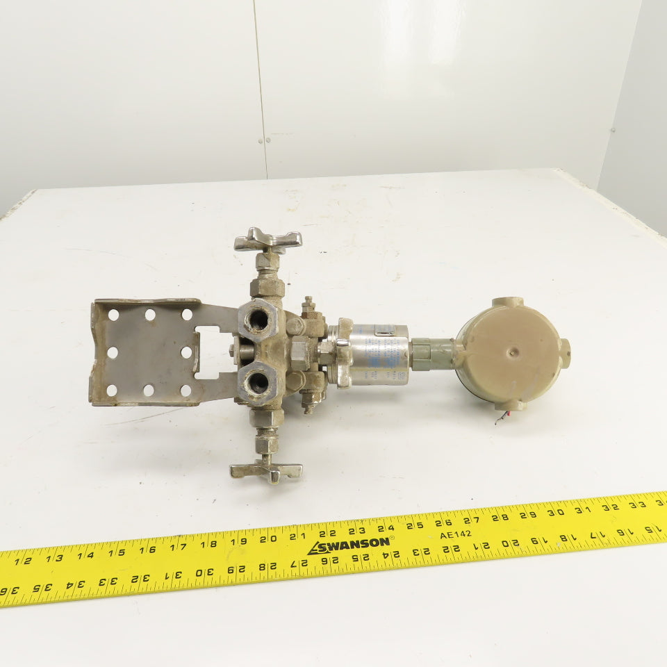 Gould 700BYKSS Stainless 4-Way Valve W/ PD3000-200 Pressure Transmitter