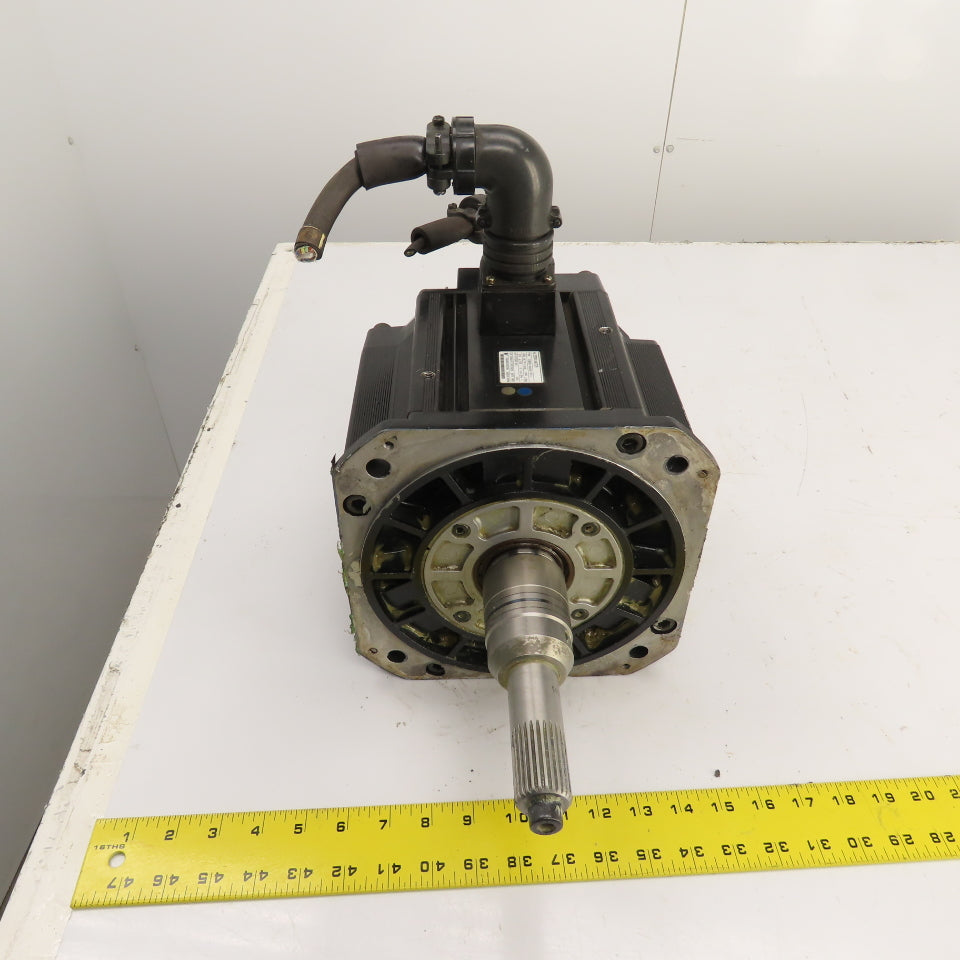Yaskawa SGMDH-45A2B-YR15 4500W AC Servo Motor 1500RPM 200V 32.4A W/ Encoder