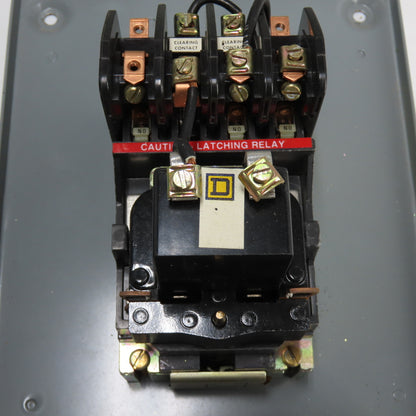 Square D 8903 LLG 20 Ser B Enclosed Lighting Contactor 600V 250VDC 120V Coil