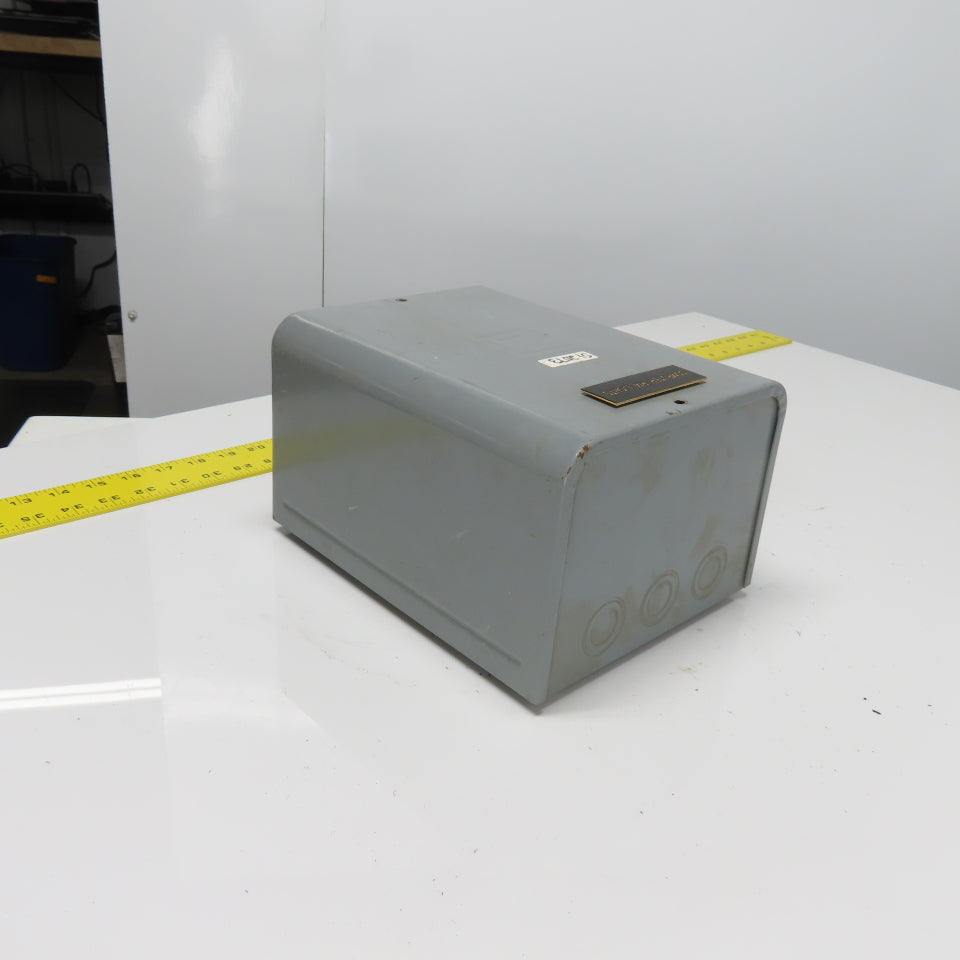 Square D 8903 LLG 20 Ser B Enclosed Lighting Contactor 600V 250VDC 120V Coil