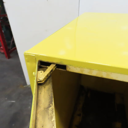 Justrite 899320 55 Gal Flammable Liquid Horizontal Single Drum Storage Cabinet