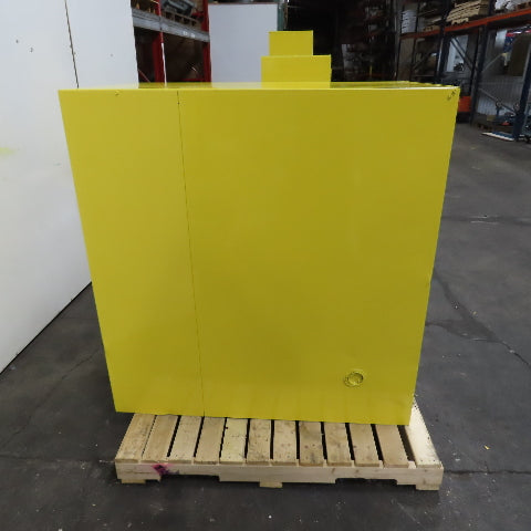 Justrite 899320 55 Gal Flammable Liquid Horizontal Single Drum Storage Cabinet
