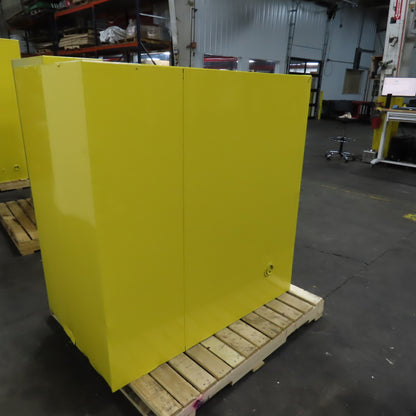 Justrite 899320 55 Gal Flammable Liquid Horizontal Single Drum Storage Cabinet