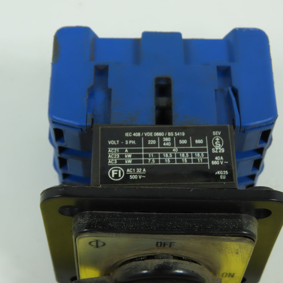 Kraus & Naimer KG25 K300 2-Position Rotary Selector Switch 20HP 40A 600V