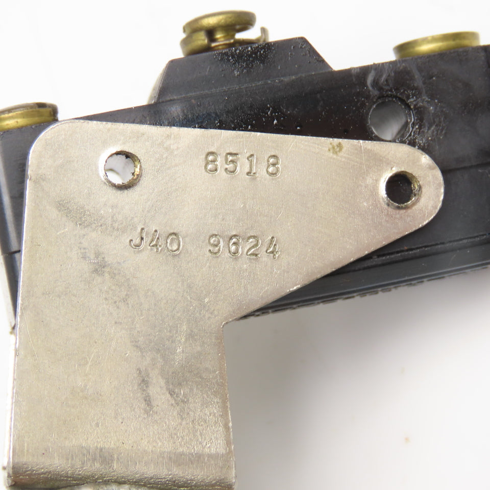 United Electric J40 9624 125-250/480V Pneumatic Pressure Switch