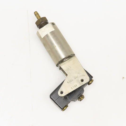 United Electric J40 9624 125-250/480V Pneumatic Pressure Switch