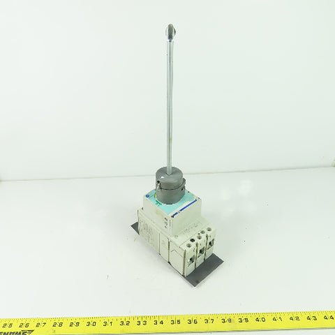 Allen Bradley 140G-G2C3-C30 30A Molded Case Circuit Breaker 690VAC W/ 140G-G-RMX