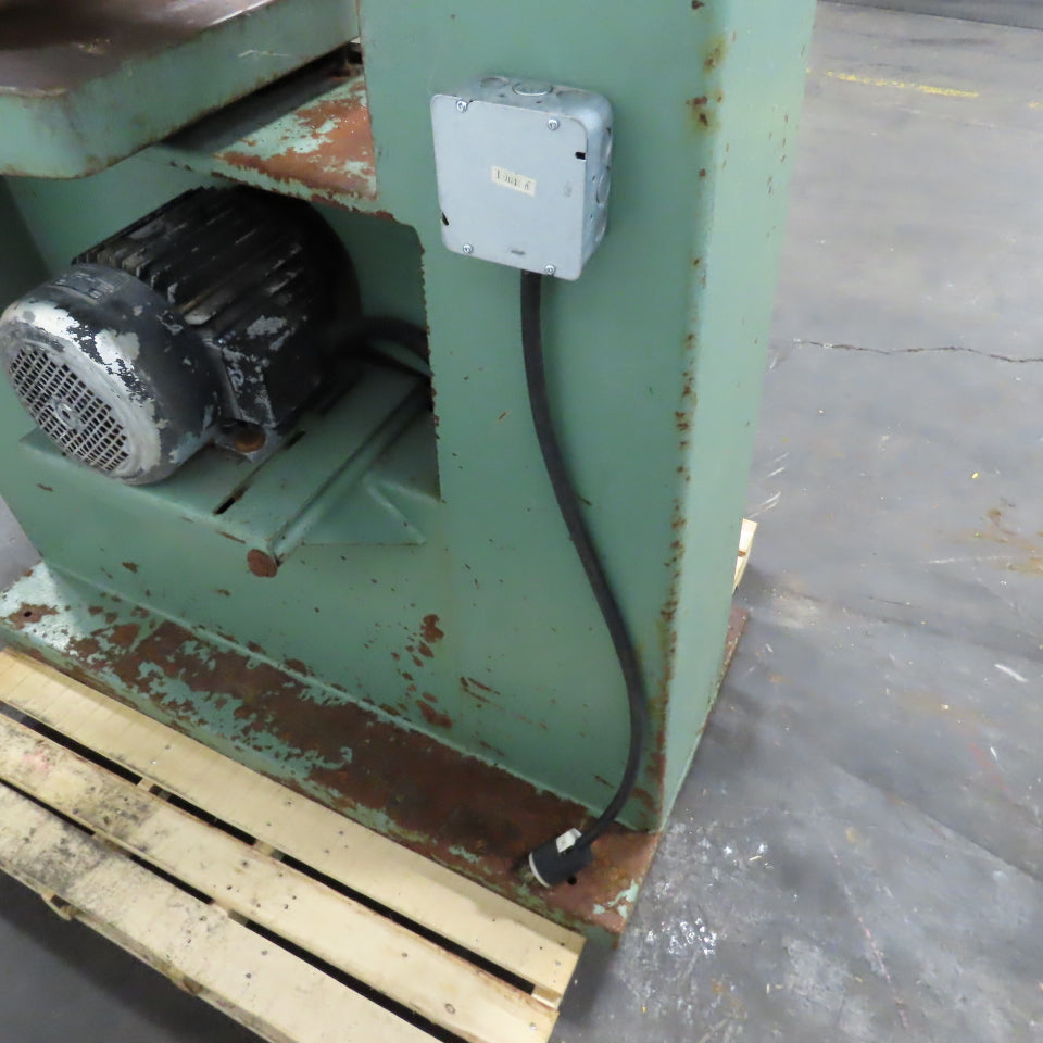Centauro 900 CO Industrial Tilt Table Vertical Bandsaw 34" Throat 230/460V 3PH