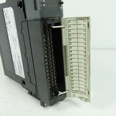 Allen Bradley 1756-OW16I/A SerA ControlLogix 16 Point Digital Relay Module FW3.2