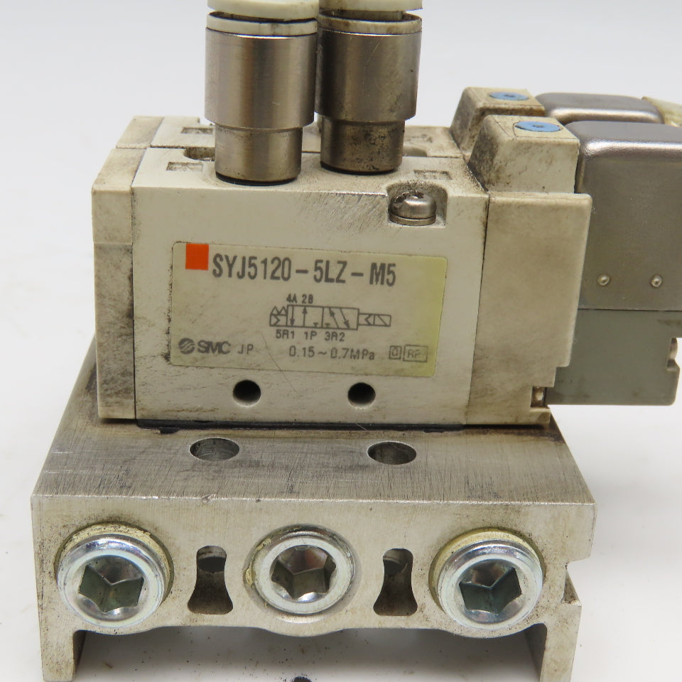 AMC SYJ5120-5LZ-M5 2 Position Single Solenoid Valve Manifold 24VDC