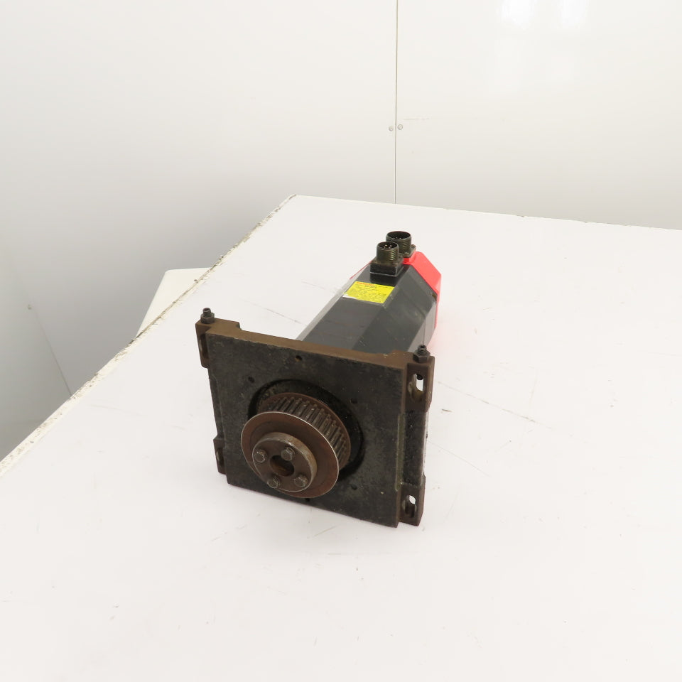 Fanuc A06B-0320-B581 AC Servo Motor 8.8Nm Torque 155V 3PH 3000RPM W/ Encoder