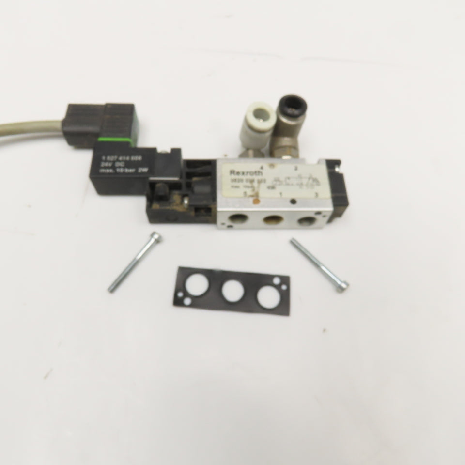 Rexroth 0 820 038 102 5/2 Position Pneumatic Directional Valve 24V Coil