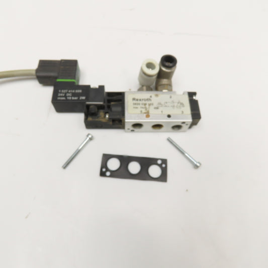 Rexroth 0 820 038 102 5/2 Position Pneumatic Directional Valve 24V Coil