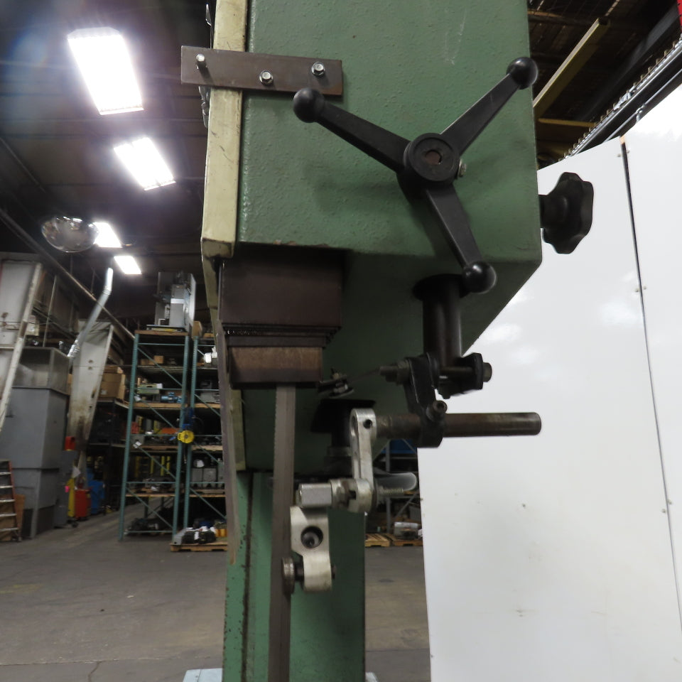 Centauro 900 CO Industrial Tilt Table Vertical Bandsaw 34" Throat 230/460V 3PH