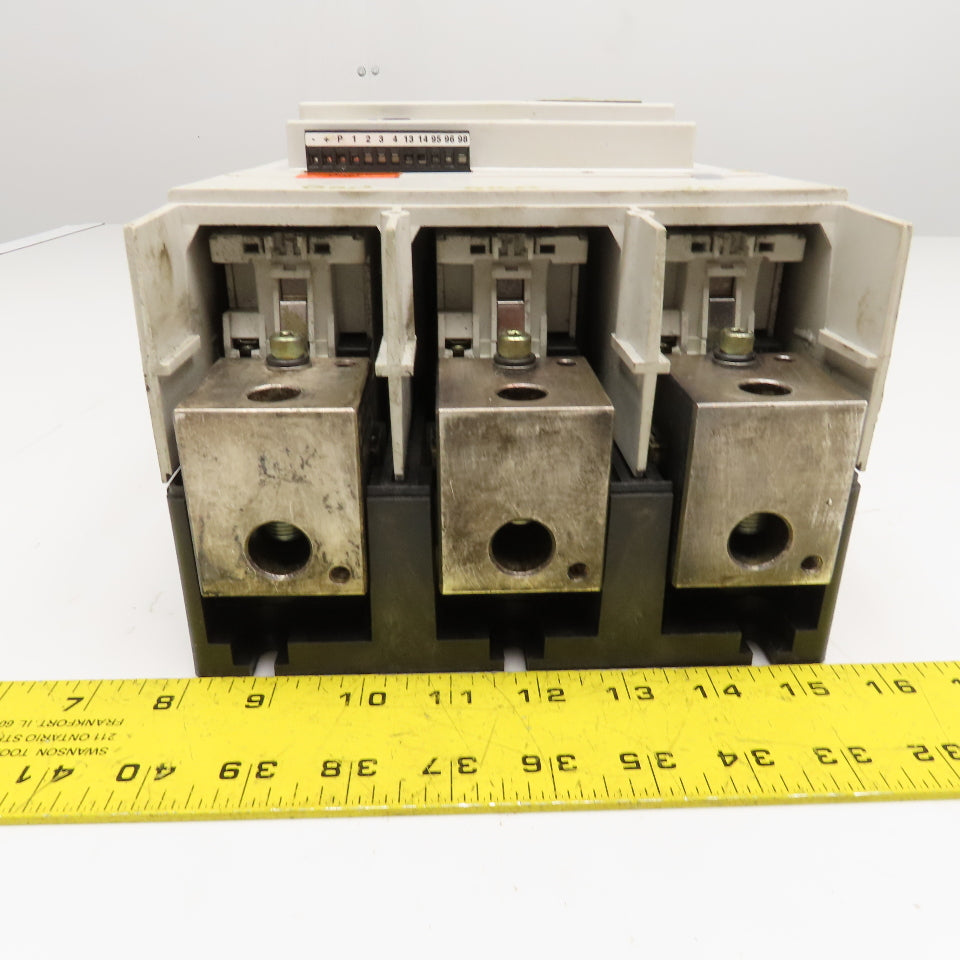 Cutler Hammer S801T18N3B 180A 600V 150Hp 3Ph Max Soft Starter 24V Control