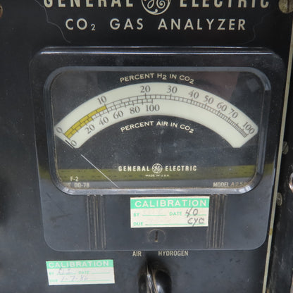 General Electric 117D837G3 Vintage Co2 Gas Analyzer 115V 40Hz