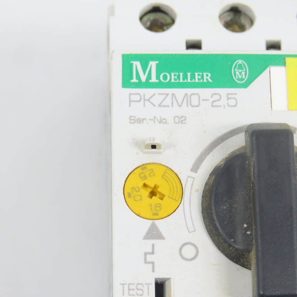 Moeller PKZM0-2.5 Motor Protector Circuit Breaker 1.6-2.5A 600VAC W/ Aux