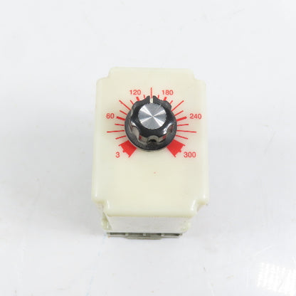 Dayton 5X830E Solid State Time Delay Relay 3-300 Sec 120VAC W/ Base