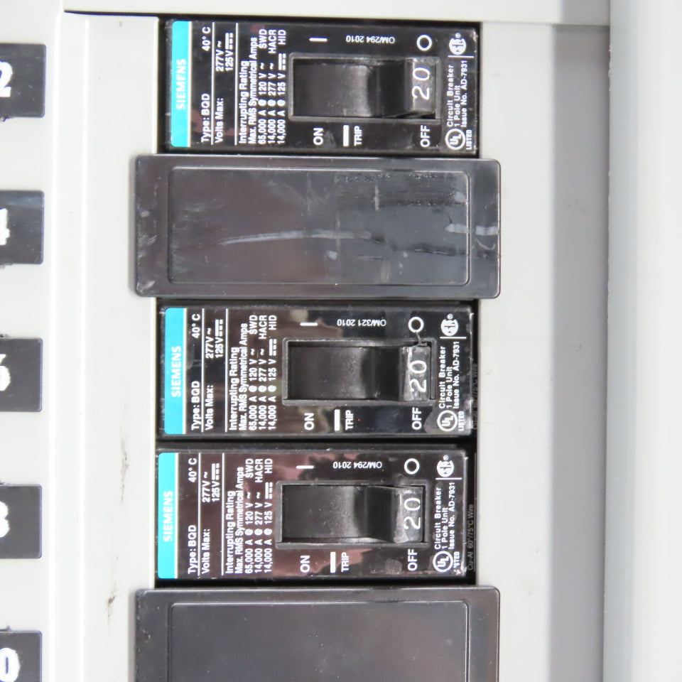 Siemens P2B42ML125FTS 125A 42 Space Panelboard Load Center 240/120V 3PH 4-Wire
