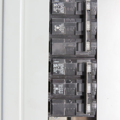 Siemens P1B42ML125CTS 125A 42 Space Panelboard Load Center 240/120V 3PH 4-Wire