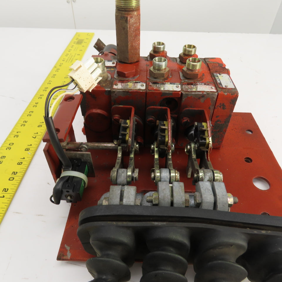 Linde E15S Electric Forklift Spool Valve Hydraulic Mast Hand Control Assembly