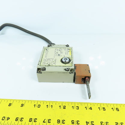 Omron D4BL-2CRA 24VDC Safety Door Gate Guard Interlock Switch W/ Mount