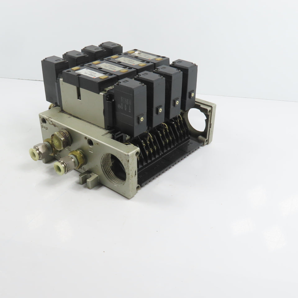 SMC NVFS3200-3FZ 4 Pneumatic Directional Valve Bank & Manifold 120V Coil