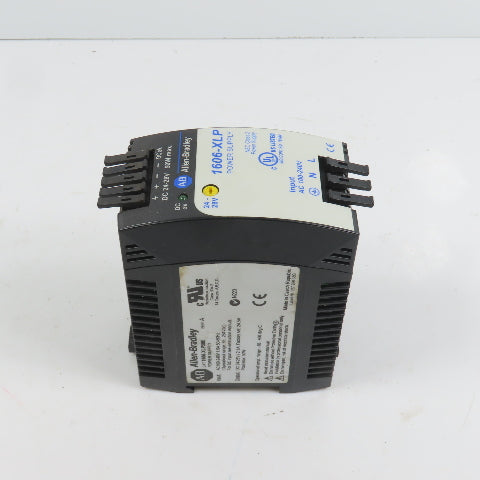 Allen Bradley 1606-XLP50E Ser A 24-28VDC 2.1A Power Supply 100-240VAC 1.0A Input