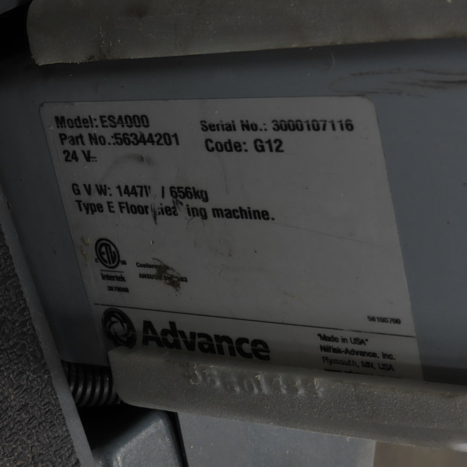 Advance ES4000 24V Battery Ride-On Carpet Cleaner Extractor Wet Dry Vacuum