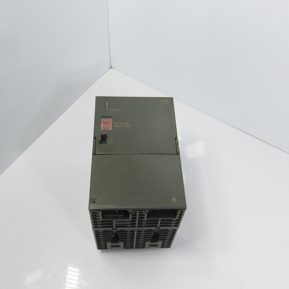 Siemens 307-1EA00-0AA0 Simatic S7 24VDC 5A Power Supply 120/230V Input (Clean)