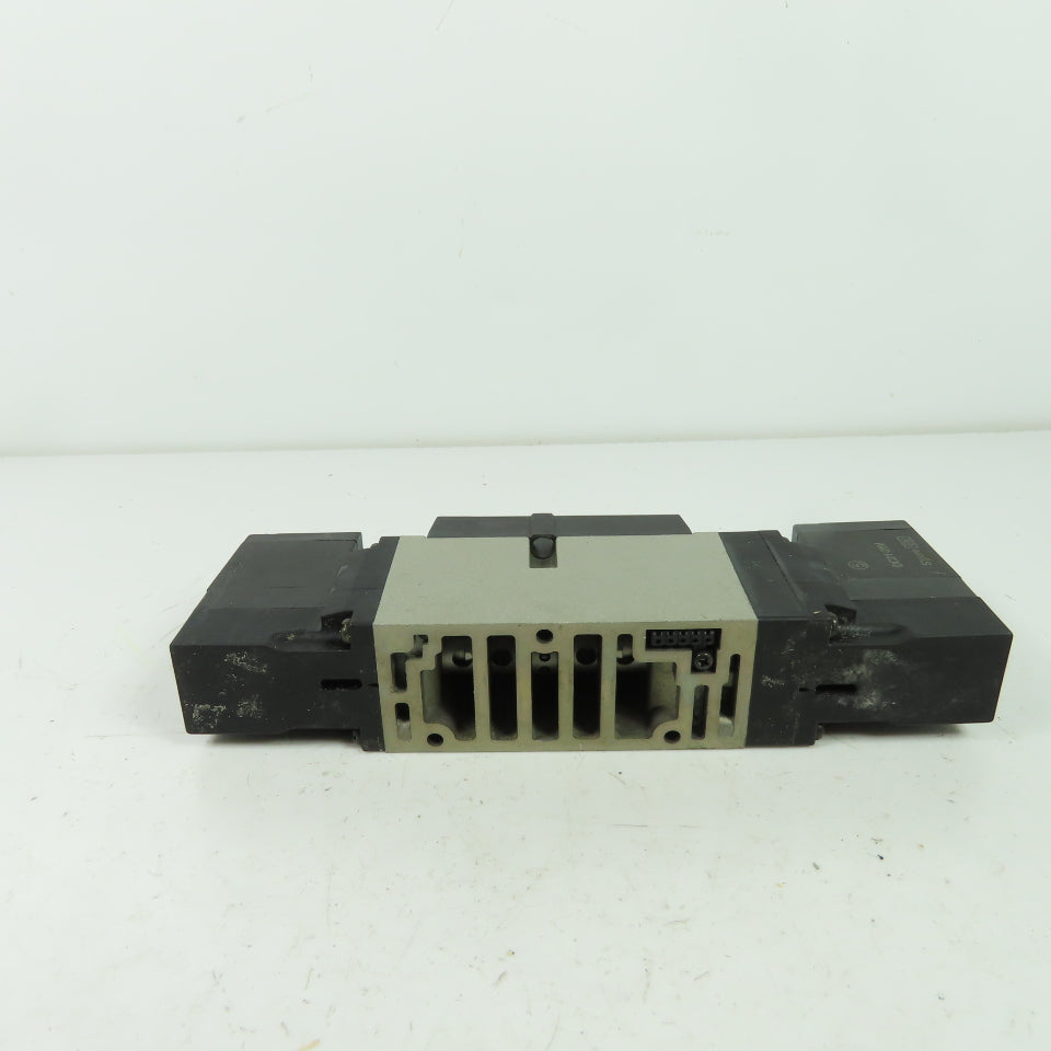 SMC NVFS3300-5FZ Pneumatic Solenoid Valve 1.0MPa 21-26VDC Coil
