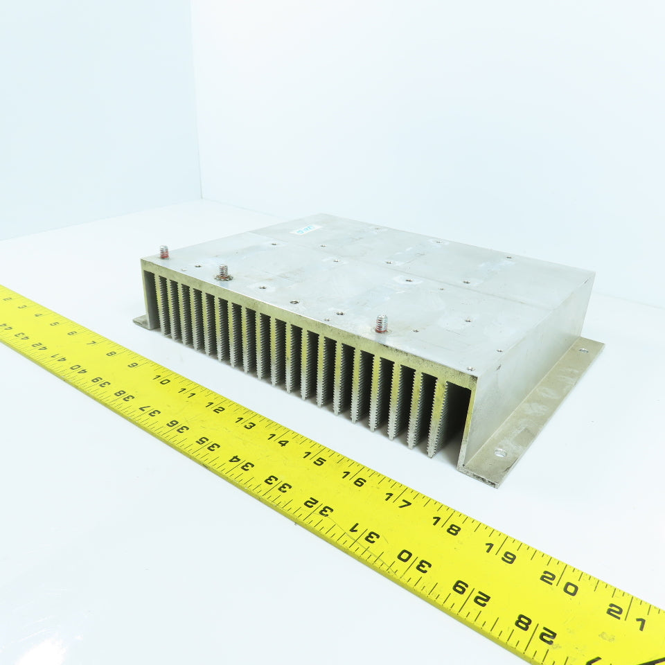 05T00893-0110 10.5 x 8.5" Aluminum Fin Style Heat Sink Mounting Surface 2-1/4" H