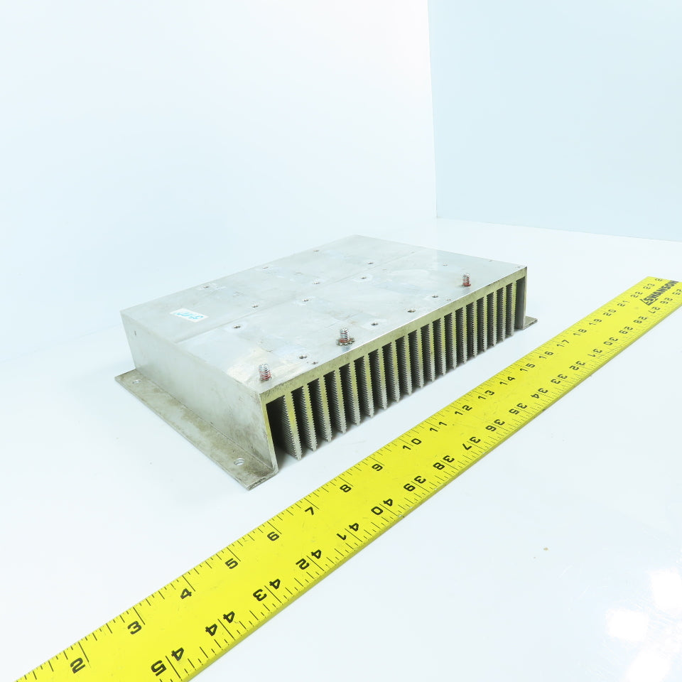 05T00893-0110 10.5 x 8.5" Aluminum Fin Style Heat Sink Mounting Surface 2-1/4" H