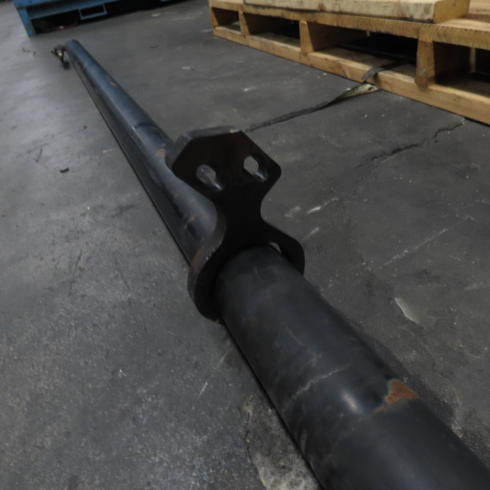 Yale NTA030SBEM48TV13 Narrow Aisle Turret Forklift Hydraulic Cylinder