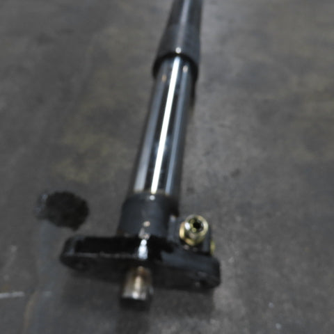 Yale NTA030SBEM48TV13 Narrow Aisle Turret Forklift Hydraulic Cylinder