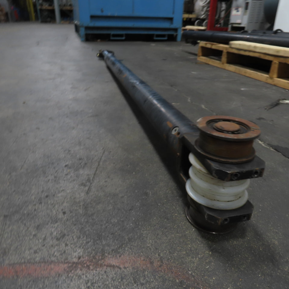Yale NTA030SBEM48TV13 Narrow Aisle Turret Forklift Hydraulic Cylinder