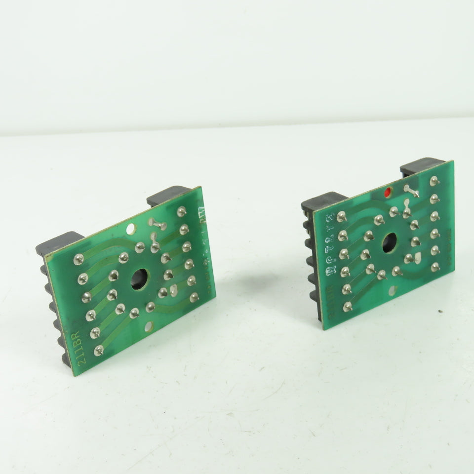 RDI 211BR Relay Socket 620-0082 Lot Of 2