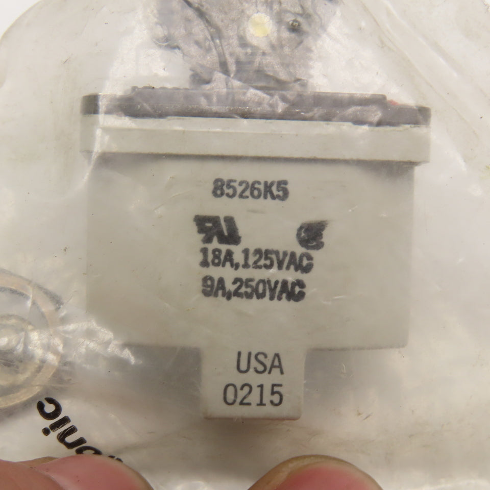 Cutler Hammer 8526K5 125/250VAC Momentary Contact Toggle Switch Lot Of 3