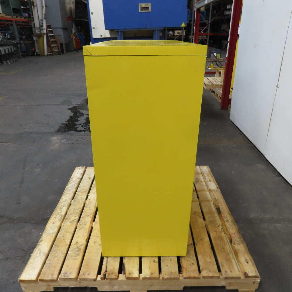 30 Gallon 2-Shelf 2-Door Flammable Storage Safety Cabinet 36" x 18" x 42"H