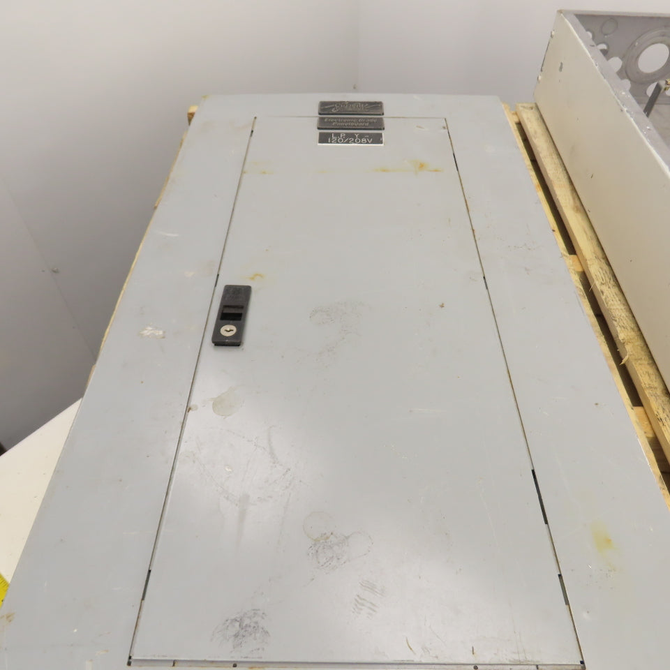 General Electric AQU3301ABX 125A 36-Space Panelboard 208Y/120V 3PH 4W W/Breakers
